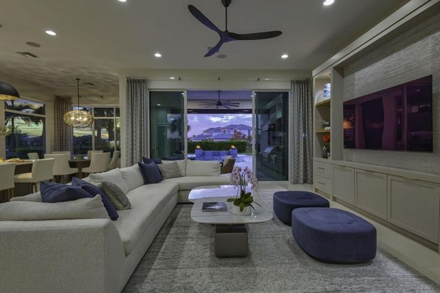 9261 Coral Isles Circle, Palm Beach Gardens, FL 33412