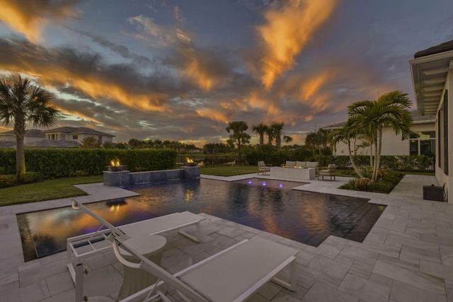 9261 Coral Isles Circle, Palm Beach Gardens, FL 33412