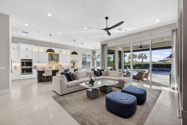 9261 Coral Isles Circle, Palm Beach Gardens, FL 33412