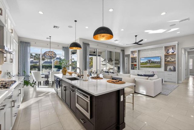 9261 Coral Isles Circle, Palm Beach Gardens, FL 33412