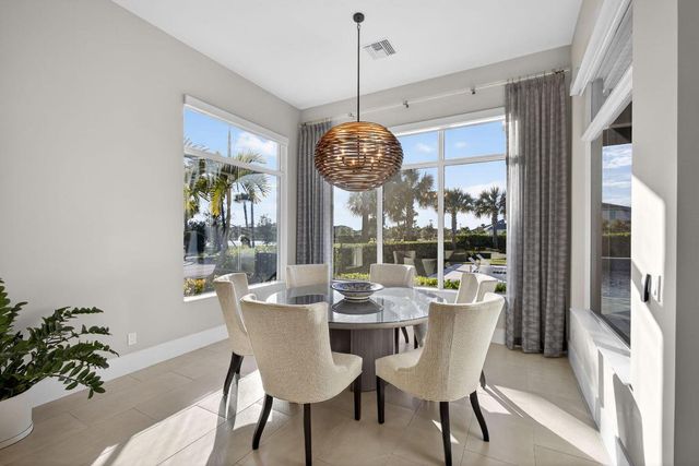 9261 Coral Isles Circle, Palm Beach Gardens, FL 33412