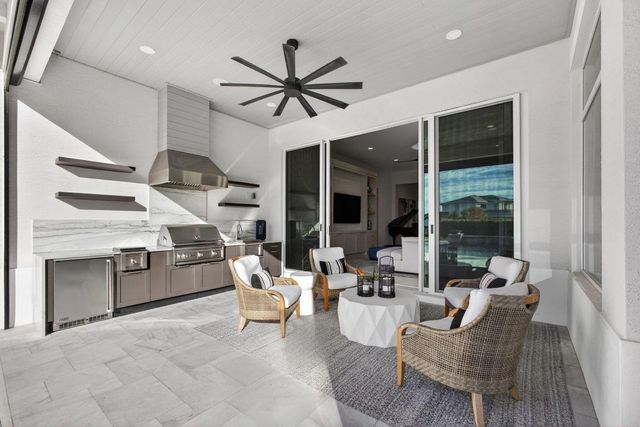 9261 Coral Isles Circle, Palm Beach Gardens, FL 33412