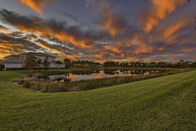 9261 Coral Isles Circle, Palm Beach Gardens, FL 33412