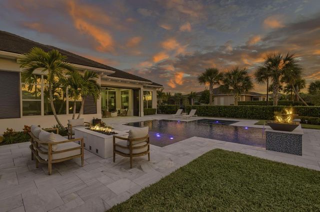 9261 Coral Isles Circle, Palm Beach Gardens, FL 33412