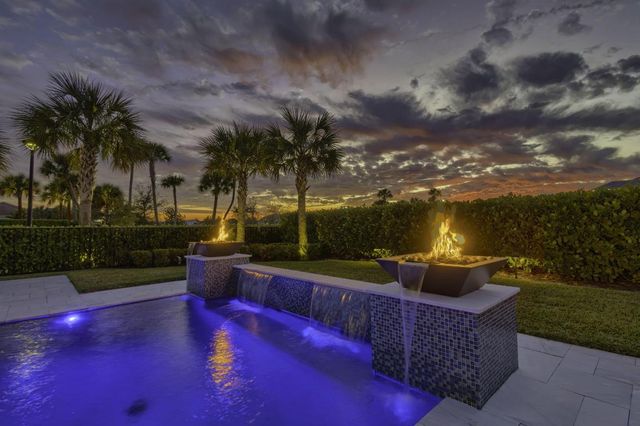 9261 Coral Isles Circle, Palm Beach Gardens, FL 33412