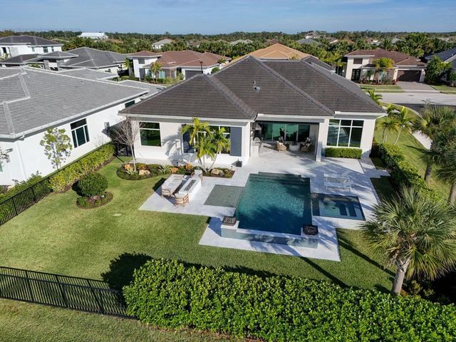 9261 Coral Isles Circle, Palm Beach Gardens, FL 33412