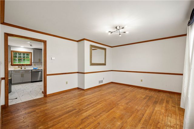 110 Kathy Ann Ln, Peters Twp, PA 15317