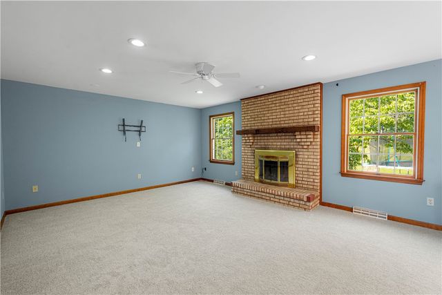 110 Kathy Ann Ln, Peters Twp, PA 15317