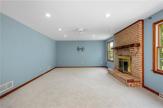 110 Kathy Ann Ln, Peters Twp, PA 15317