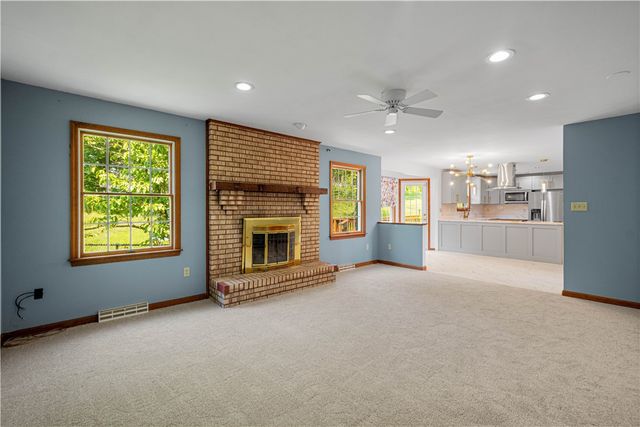 110 Kathy Ann Ln, Peters Twp, PA 15317
