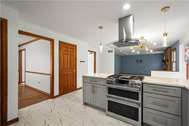 110 Kathy Ann Ln, Peters Twp, PA 15317