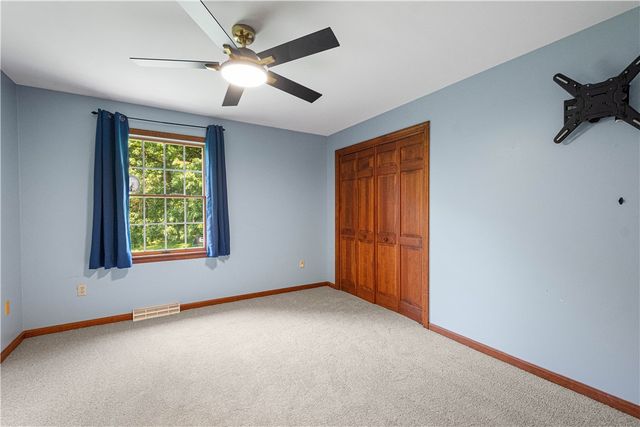 110 Kathy Ann Ln, Peters Twp, PA 15317