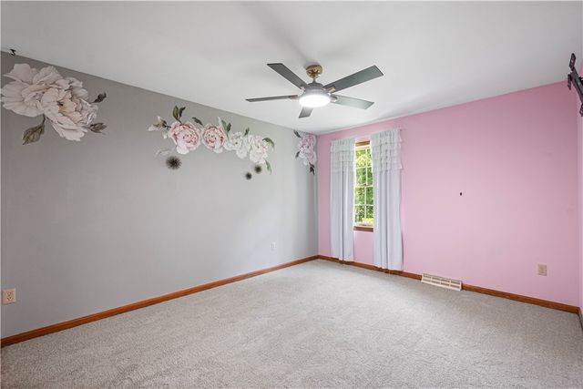 110 Kathy Ann Ln, Peters Twp, PA 15317