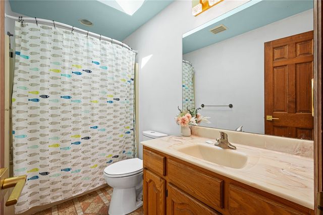 110 Kathy Ann Ln, Peters Twp, PA 15317