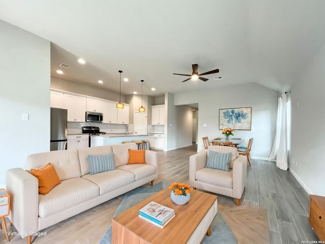 1518 STONY ISLAND DR, San Antonio, TX 78245