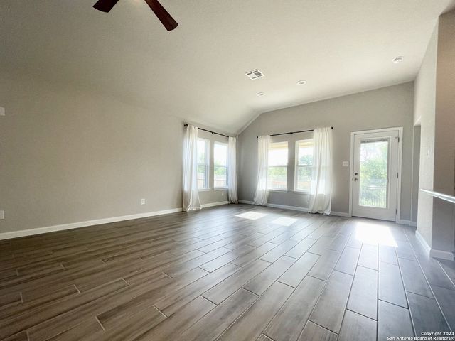 1518 STONY ISLAND DR, San Antonio, TX 78245