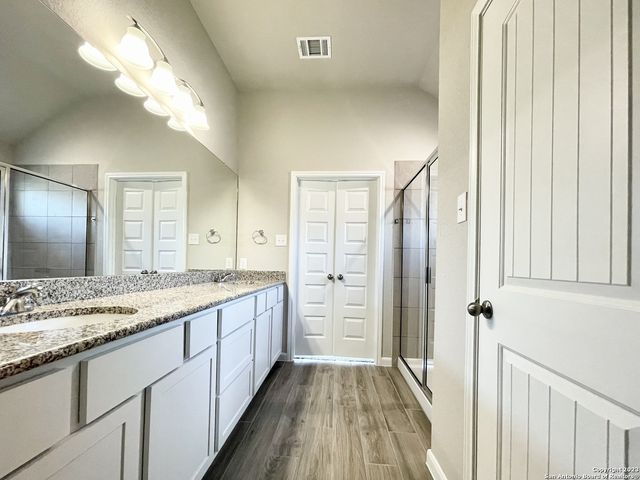 1518 STONY ISLAND DR, San Antonio, TX 78245