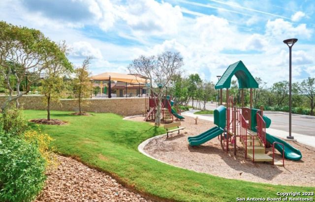 1518 STONY ISLAND DR, San Antonio, TX 78245