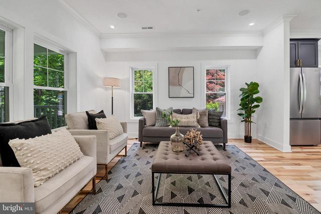 203 LINCOLN AVE, Takoma Park, MD 20912