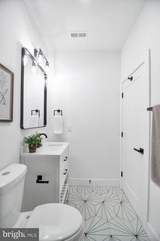 203 LINCOLN AVE, Takoma Park, MD 20912