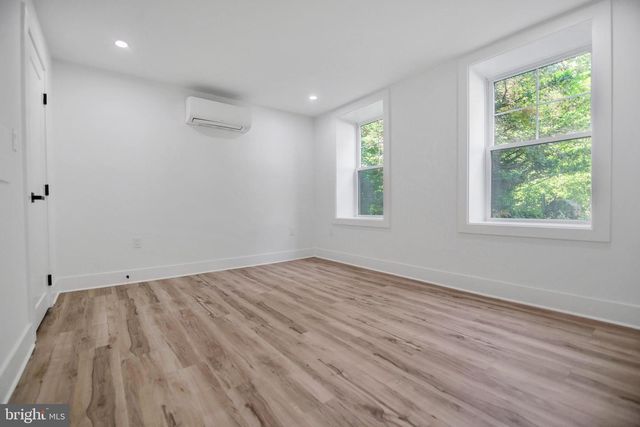 203 LINCOLN AVE, Takoma Park, MD 20912