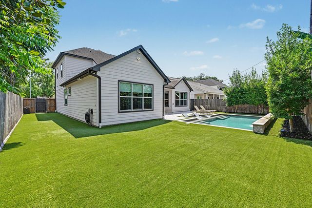 1906 Gardenia Drive, Houston, TX 77018
