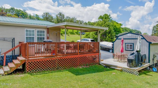 112 Grassy Valley Road, Whitesburg, TN 37891