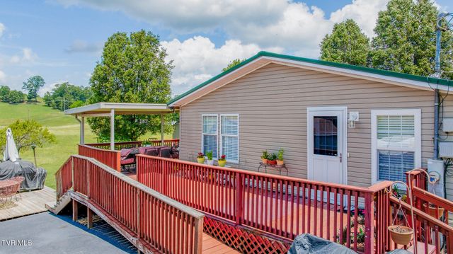 112 Grassy Valley Road, Whitesburg, TN 37891