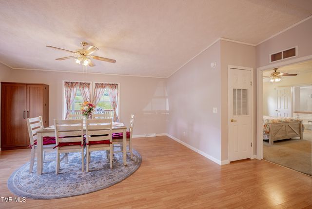 112 Grassy Valley Road, Whitesburg, TN 37891