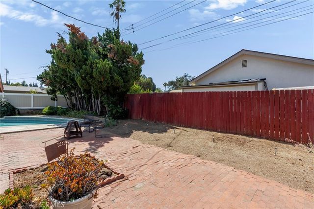 612 Lakeside Avenue, Redlands, CA 92373