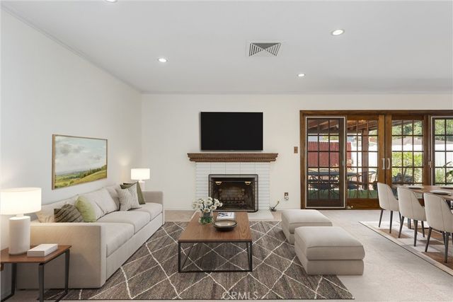 612 Lakeside Avenue, Redlands, CA 92373