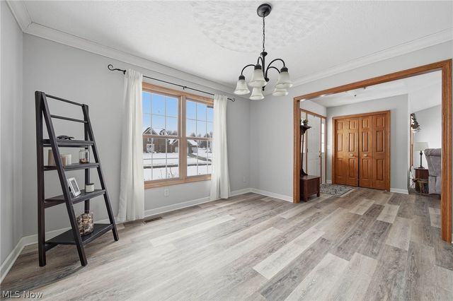 11080 Dunsby Avenue NW, Uniontown, OH 44685