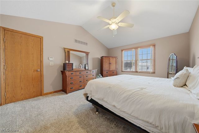 11080 Dunsby Avenue NW, Uniontown, OH 44685