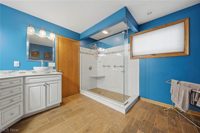 11080 Dunsby Avenue NW, Uniontown, OH 44685