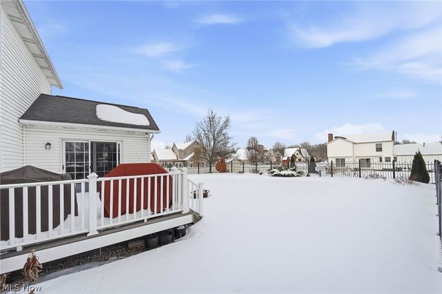 11080 Dunsby Avenue NW, Uniontown, OH 44685