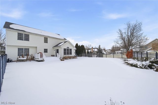 11080 Dunsby Avenue NW, Uniontown, OH 44685