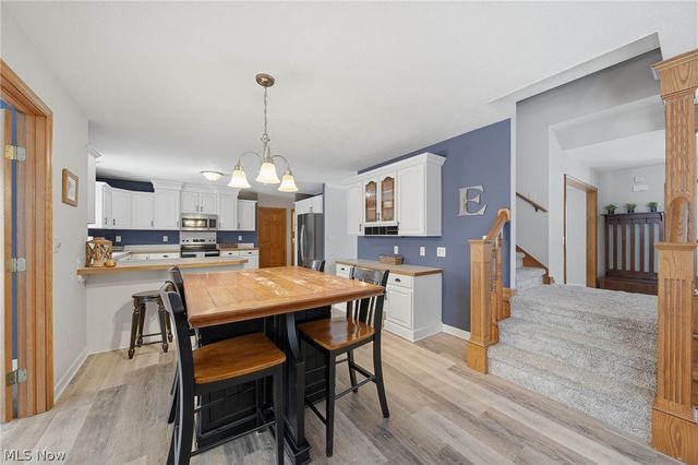 11080 Dunsby Avenue NW, Uniontown, OH 44685