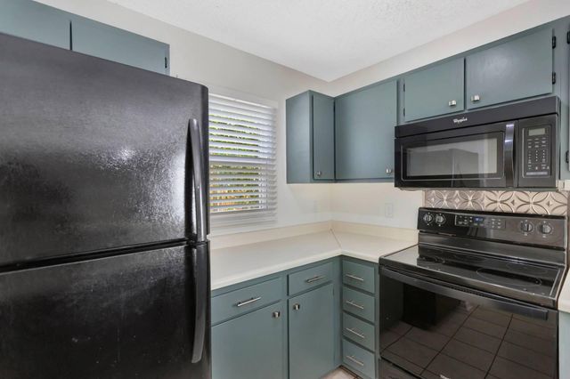 4407 Great Oak Drive, North Charleston, SC 29418