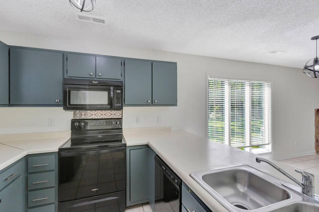 4407 Great Oak Drive, North Charleston, SC 29418
