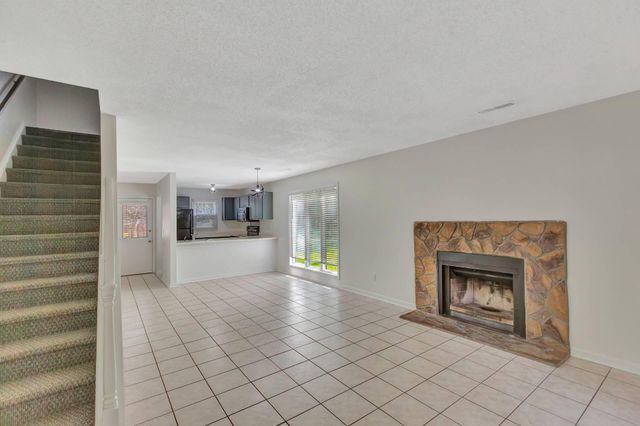 4407 Great Oak Drive, North Charleston, SC 29418