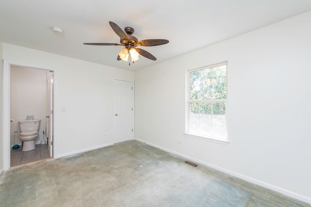 1413 W Split Oak Circle, Round Lake Beach, IL 60073