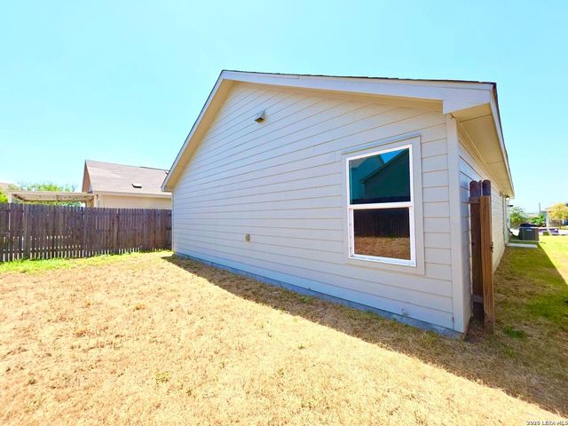 12058 Still Pass, San Antonio, TX 78221