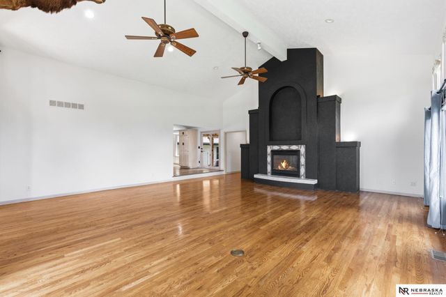 11211 Kentucky Road, Papillion, NE 68133