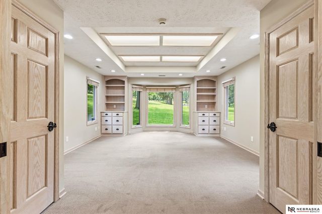 11211 Kentucky Road, Papillion, NE 68133