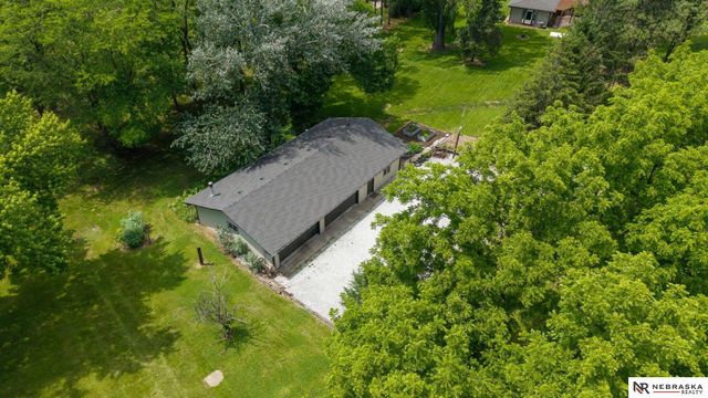 11211 Kentucky Road, Papillion, NE 68133