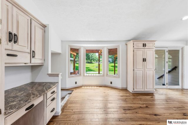 11211 Kentucky Road, Papillion, NE 68133