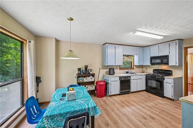 14 Bramblewood Way SW, Cartersville, GA 30120