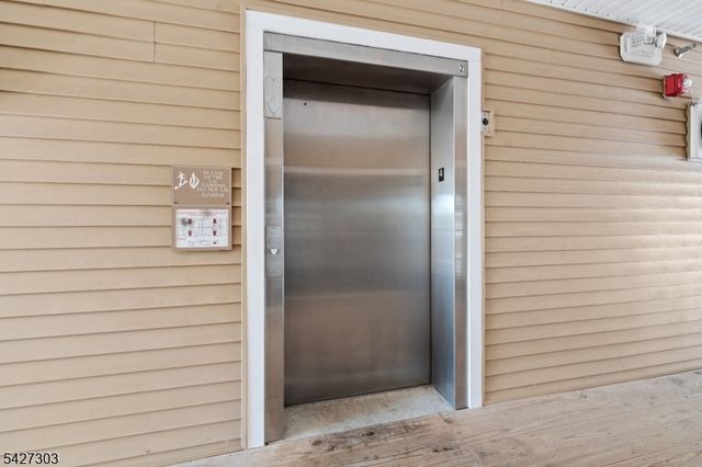 547 E Celebration Way, South Plainfield Boro, NJ 07080