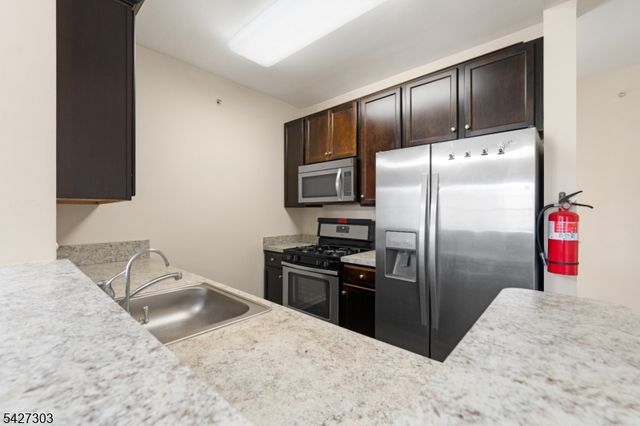 547 E Celebration Way, South Plainfield Boro, NJ 07080