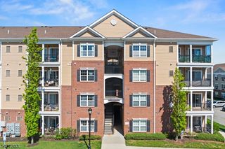 547 E Celebration Way, South Plainfield Boro, NJ 07080